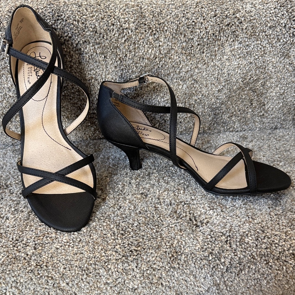 NIB Life Stride “Flaunt” Black Pleather Strappy Heels